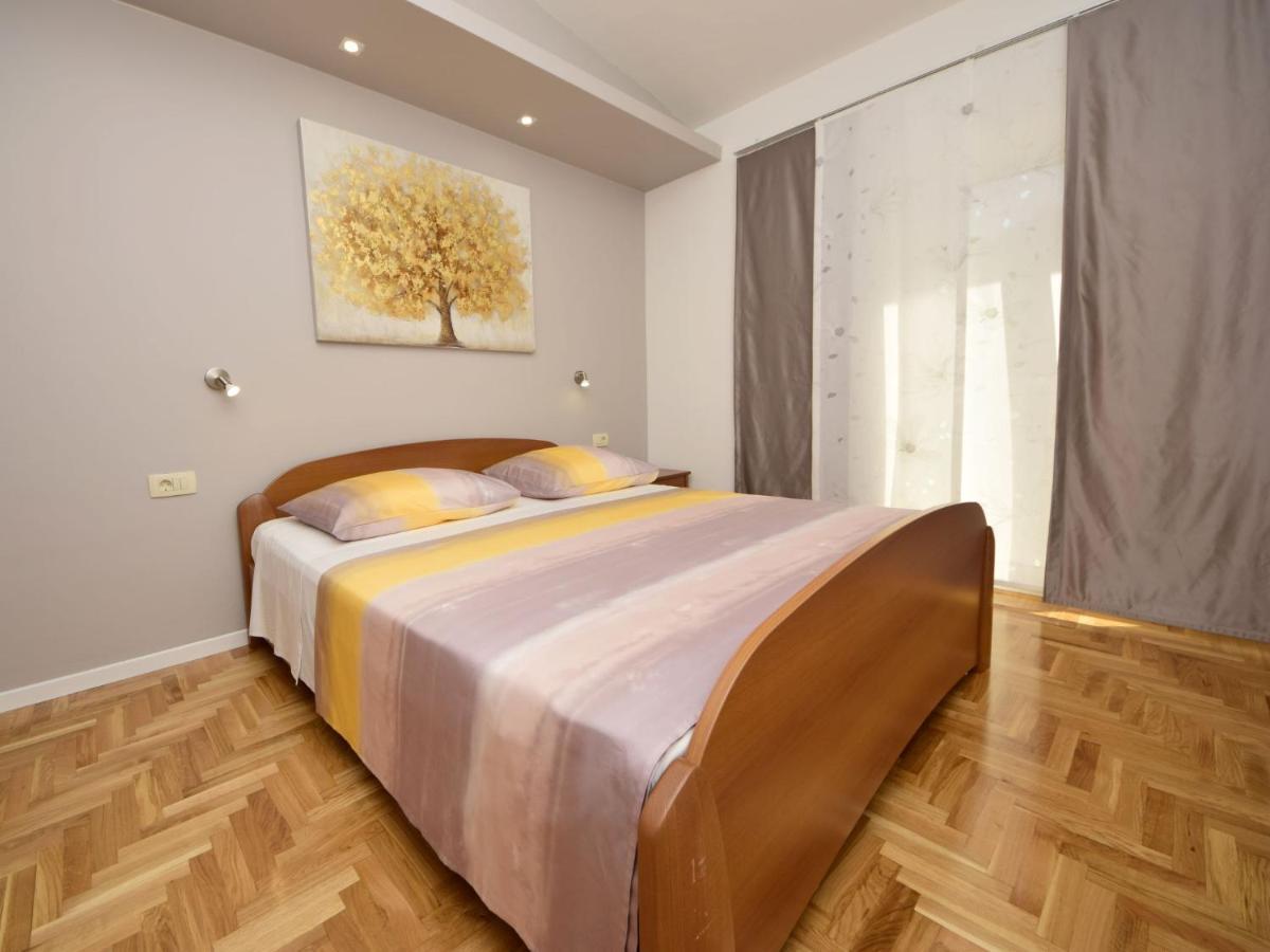 Apartment Mornar-2 By Interhome Trogir Luaran gambar